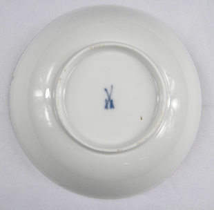 Tasse & Untertasse Meissener Porzellan mit Bl�ten Motiv 1815