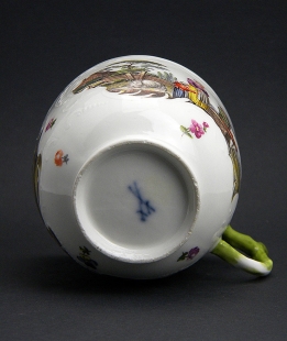 Meissener Porzellan Tasse und Untertasse mit Teniers Szenen 1815