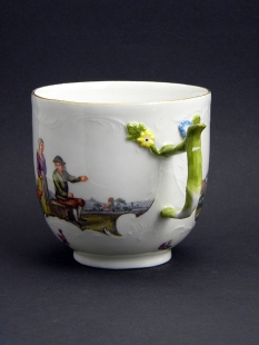 Meissener Porzellan Tasse und Untertasse mit Teniers Szenen 1815