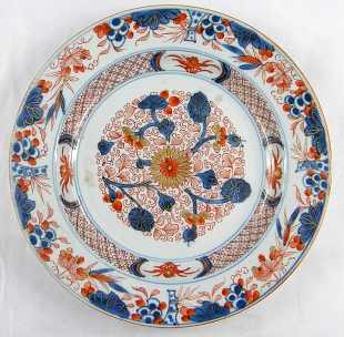 5 Teller Imari Porzellan Anfang 18. Jh.