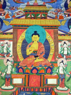 Farbenfrohes Amoghasiddhi Thangka mit Goldverzierung Nepal